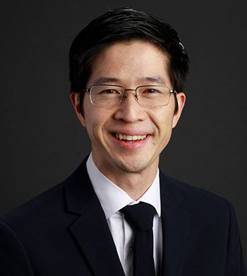 Kenny Leung, designer of <em>Bubz, a novel 12-lead EKG system that uses no wires.</em> (Image courtesy of Kenny Leung.)